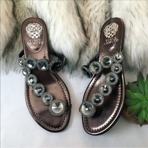 💗Gorgeous Vince Camuto studded sandals💗